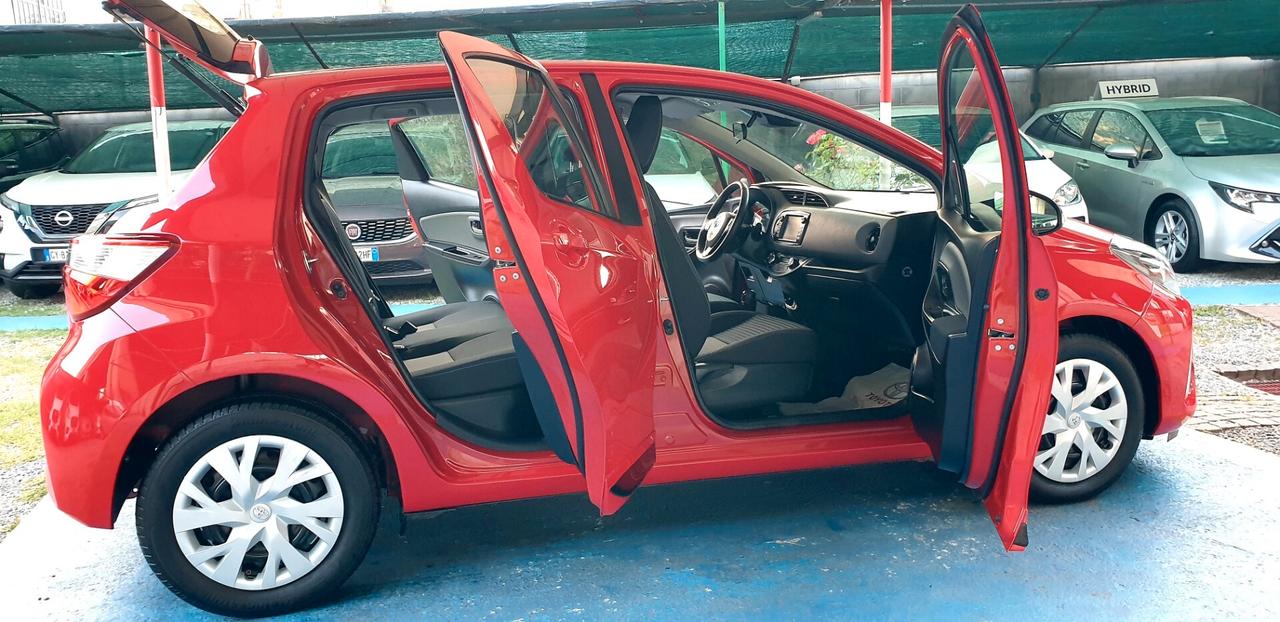 TOYOTA YARIS 1.5 BENZINA/IBRIDA KM 69 MILA CON GARANZIA TOYOTA