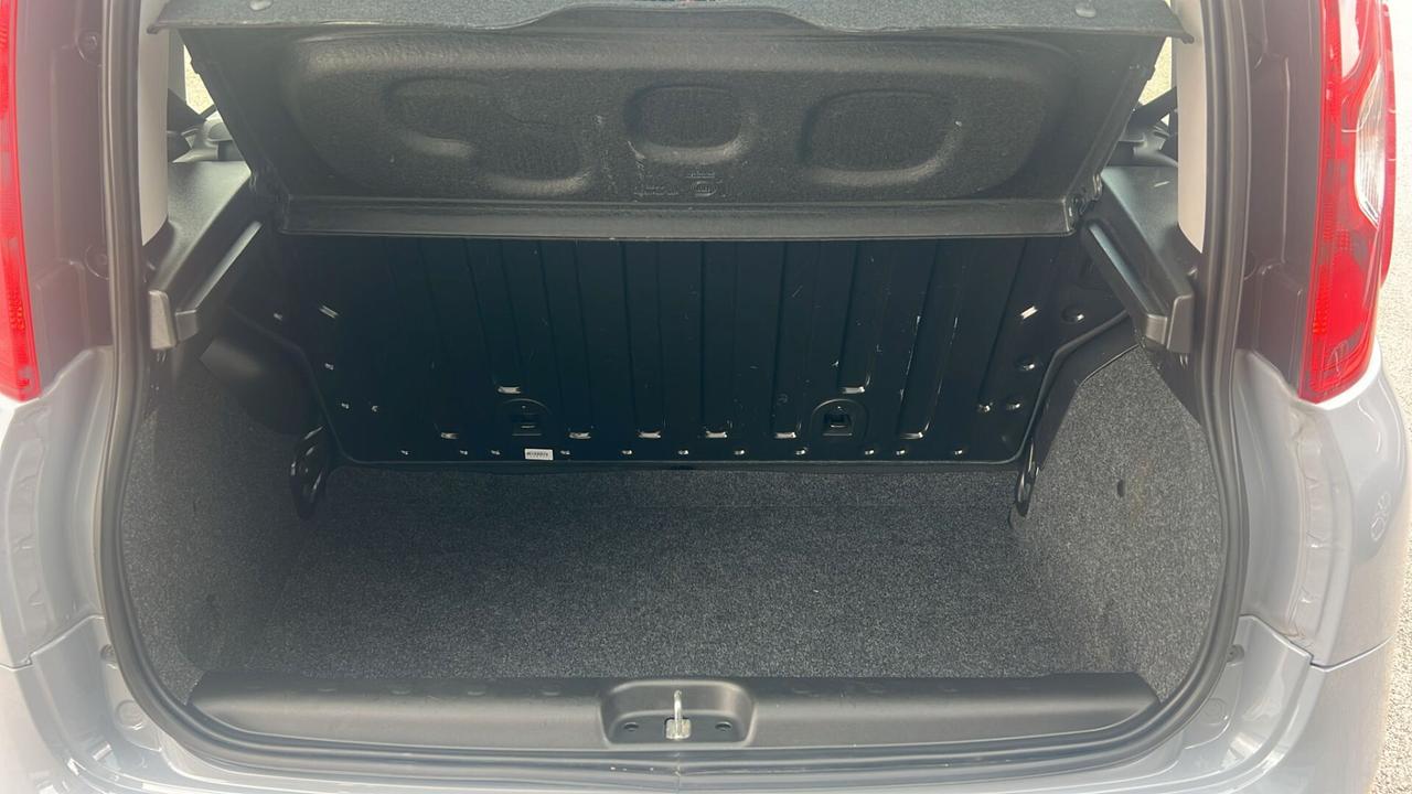 Fiat Panda 1.0 FireFly S&S Hybrid Neopatentati