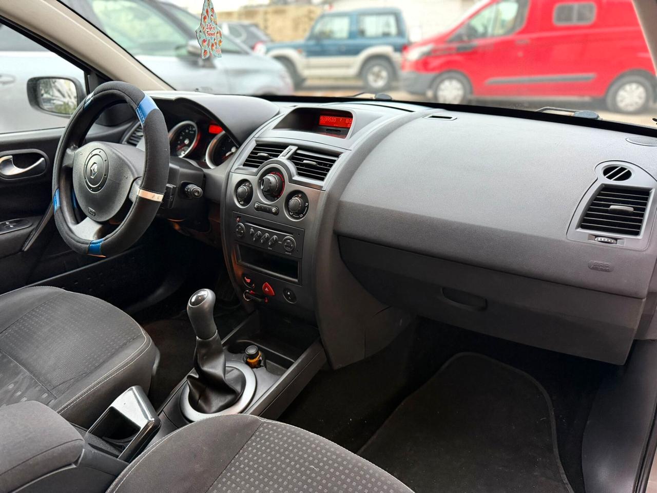 Renault Megane 1.6 16V GPL