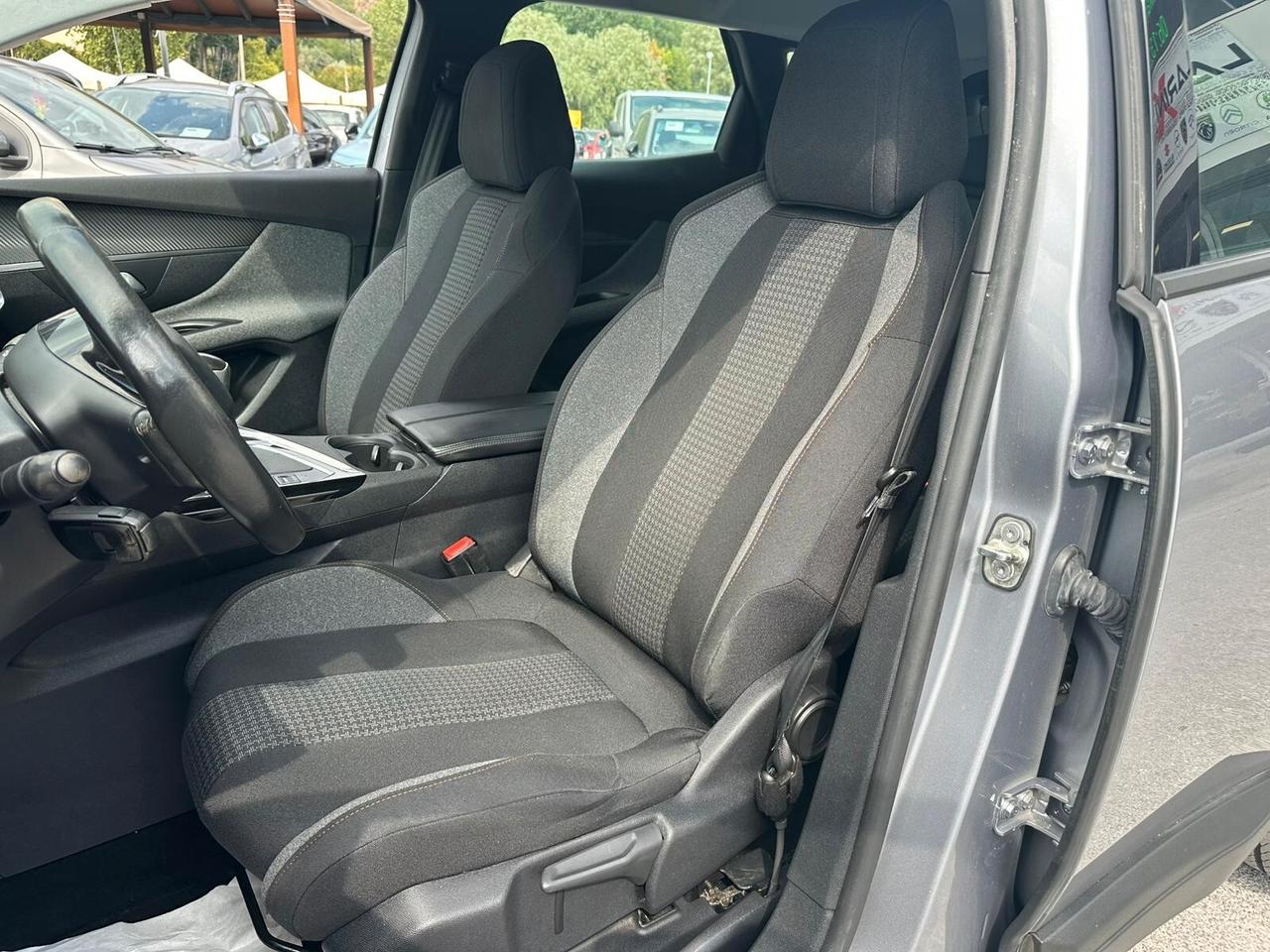 Peugeot 3008 BlueHDi 130 S&S Allure