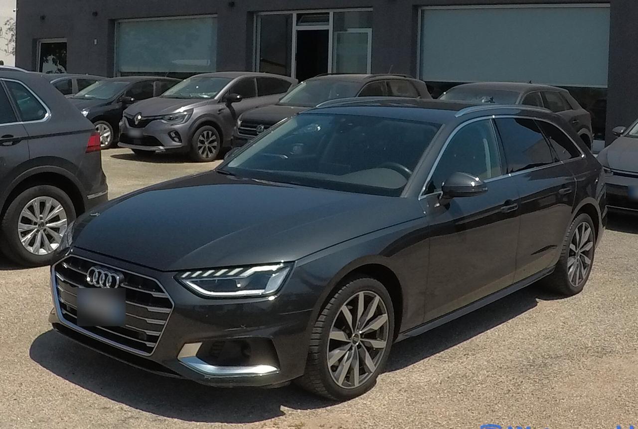 Audi A4 Avant 35 TDI/163 CV S tronic Business Advanced