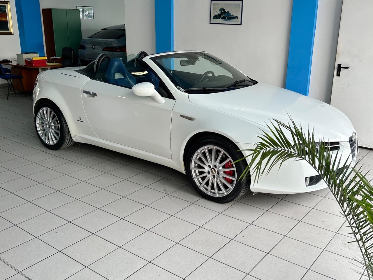 Alfa Romeo Spider 2.4 JTDm 200CV Q-Tronic
