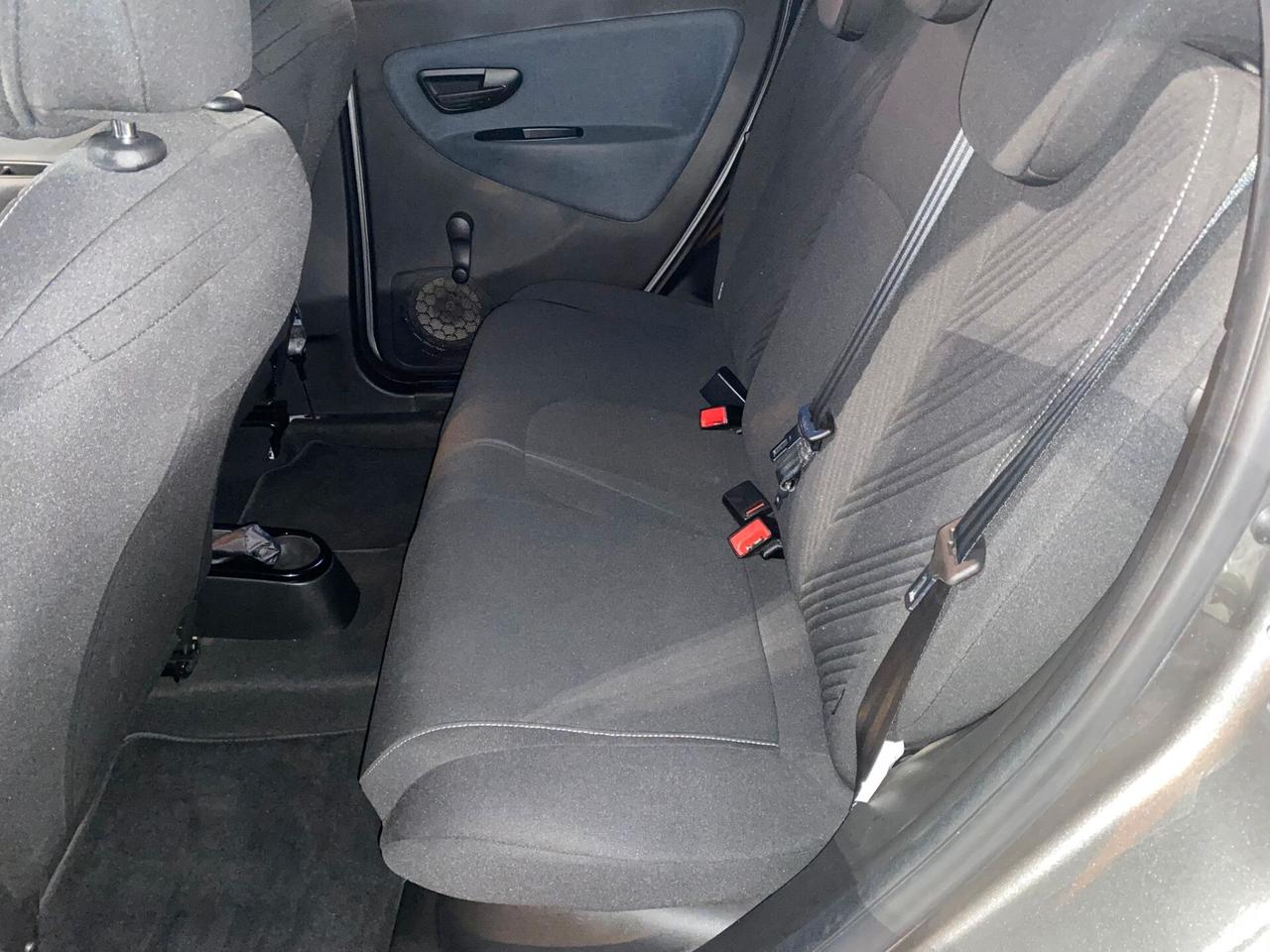 Lancia Ypsilon 1.0 FireFly 5 porte S&S Hybrid Ecochic Gold