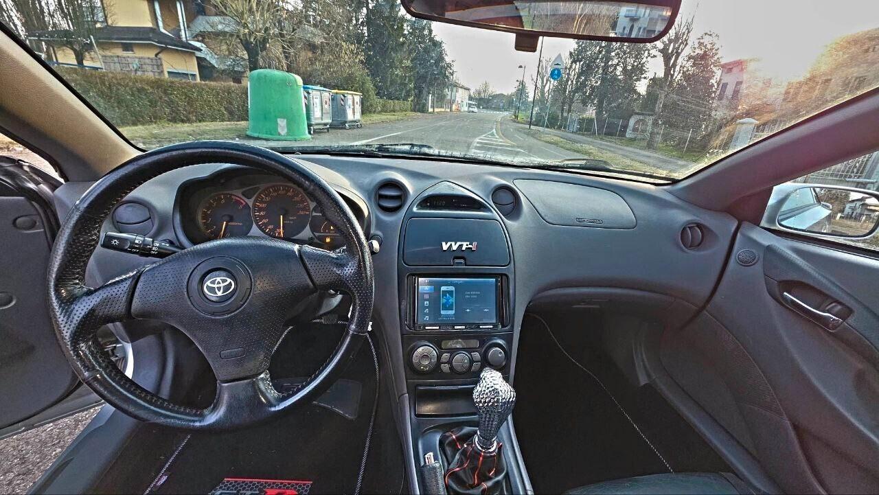 Toyota Celica 1.8 VVT-i