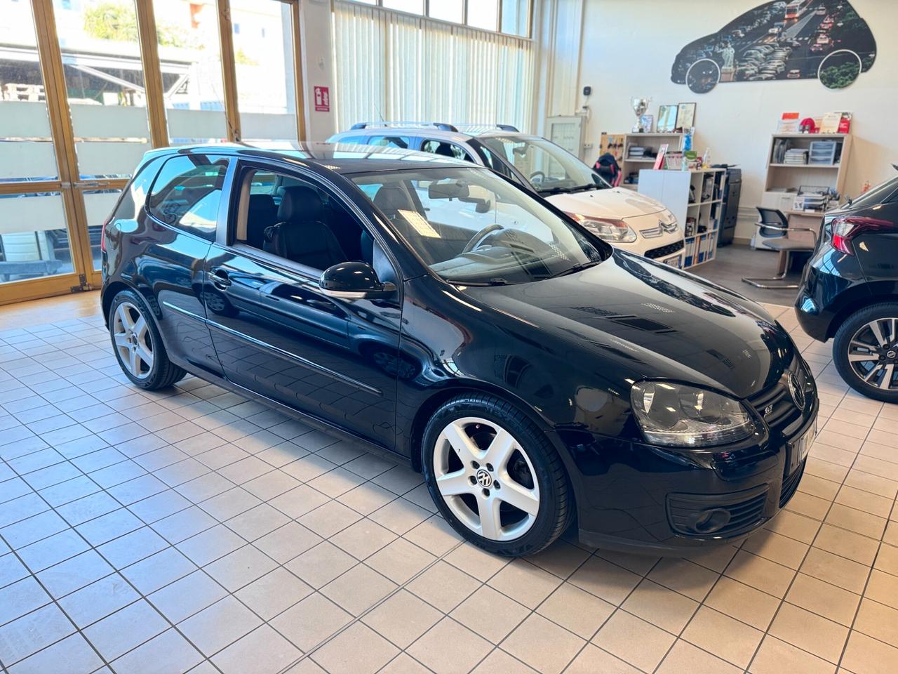 Volkswagen Golf 2.0 TDI 3p. GT Sport