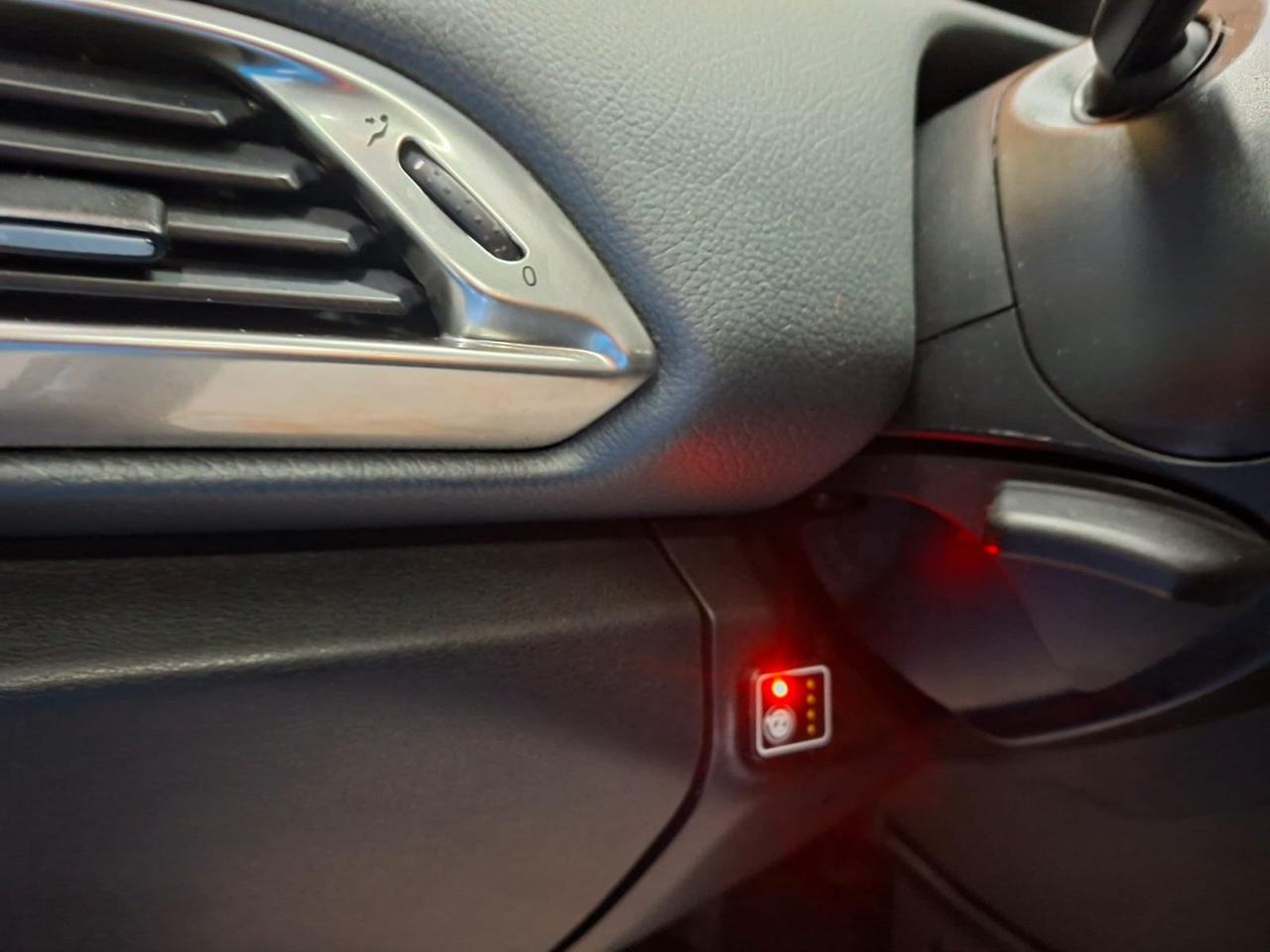 Lancia Ypsilon 1.2 69 CV 5 porte GPL Ecochic S Momodesign