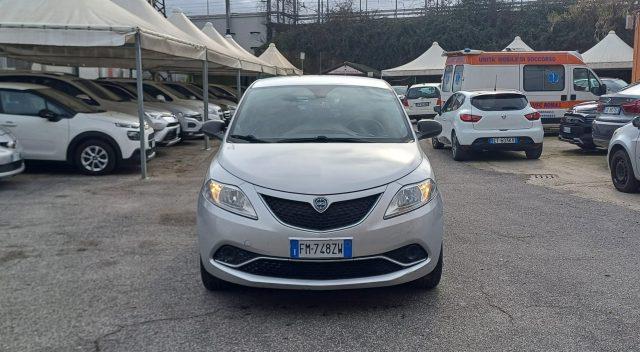 LANCIA Ypsilon 1.2 69 CV 5 porte Silver