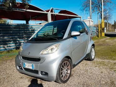 Smart ForTwo 1000 52 kW coupé limited one