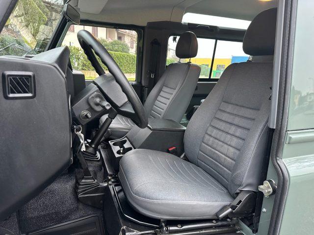 LAND ROVER Defender 90 2.2 TD4 Station Wagon NEOPATENTATI