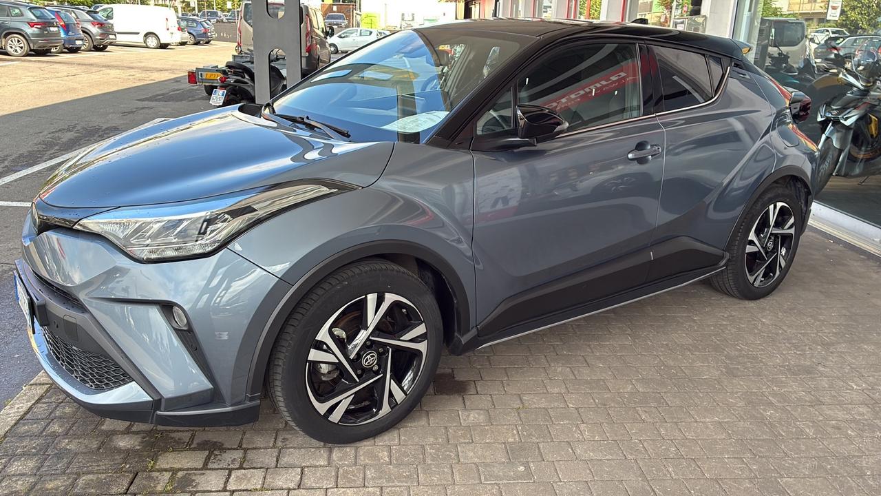 Toyota C-HR 2.0 Hybrid E-CVT Trend