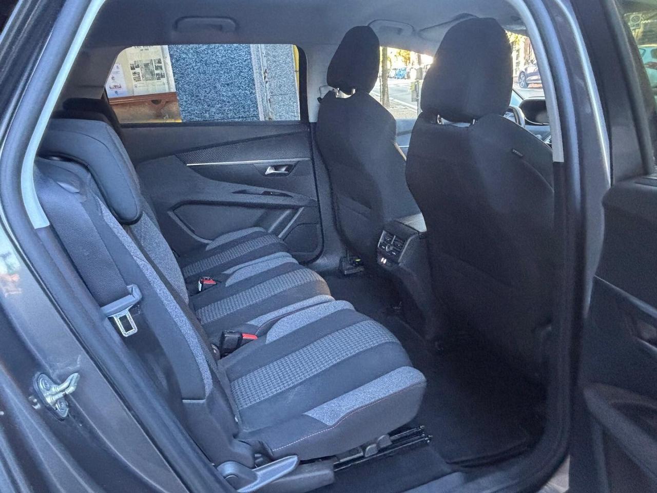 Peugeot 5008 1.6 7 POSTI BlueHDi 120 S&S EAT6