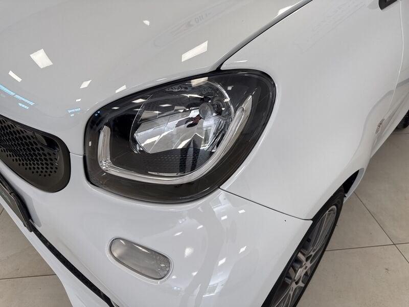 smart fortwo III 2015 0.9 t Brabus 109cv twinamic