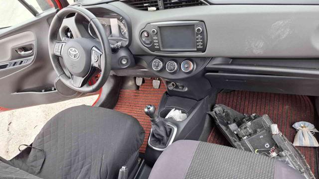 TOYOTA Yaris 1.0 BEN. POCO INCIDENTATA