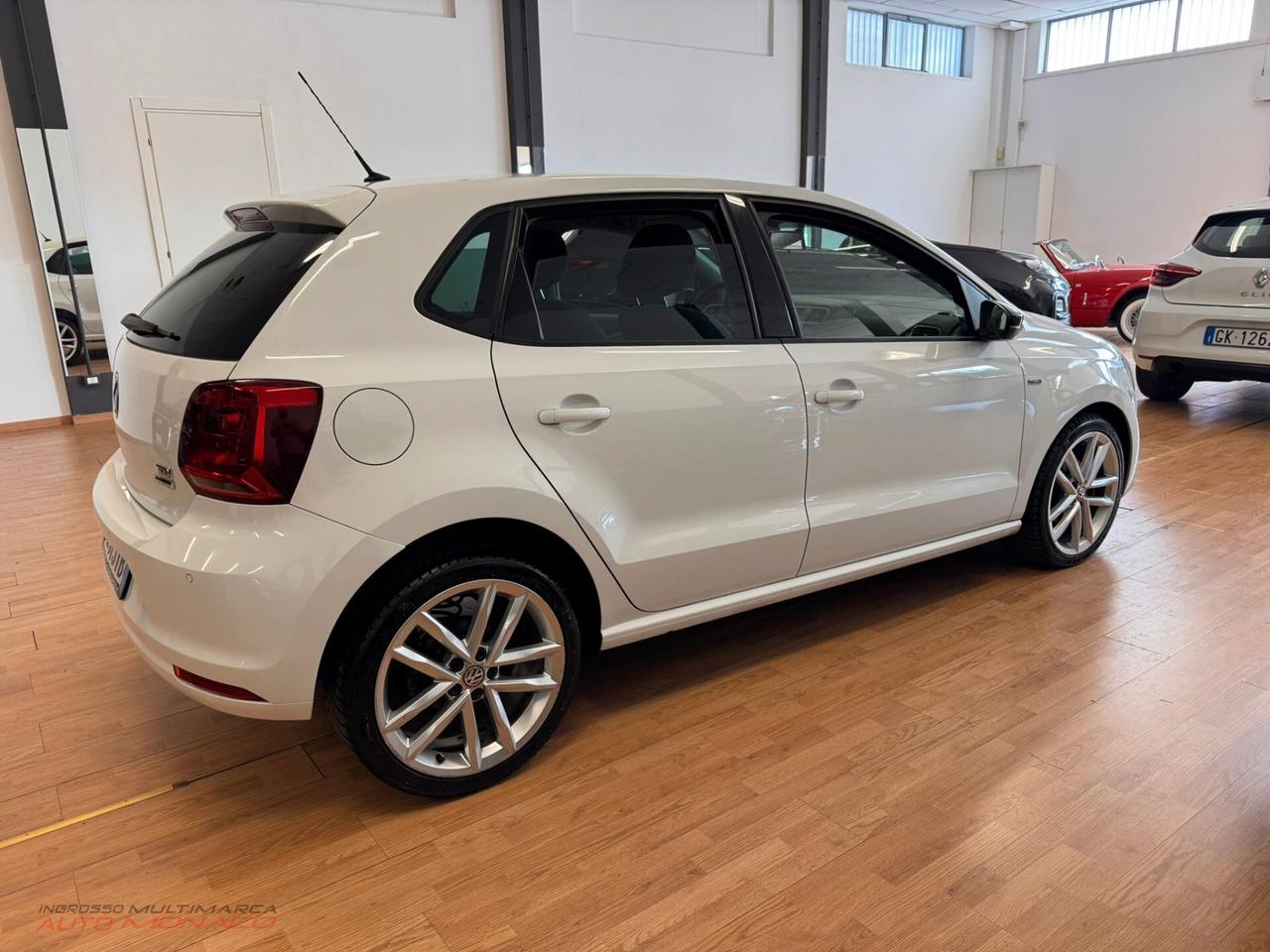 Volkswagen Polo 1.4 TDI 90cv - 2015
