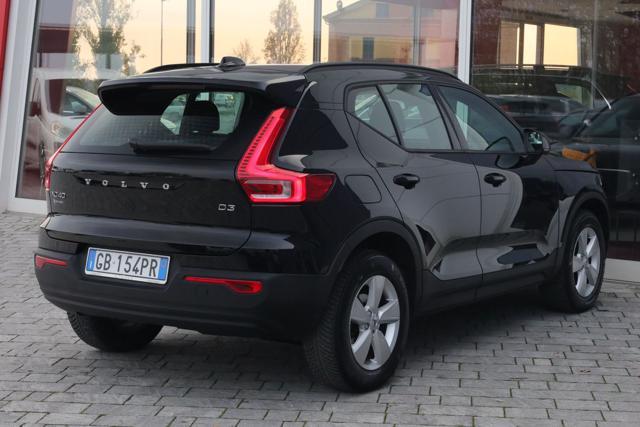 VOLVO XC40 D3