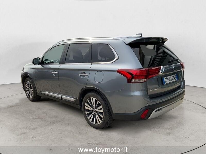 Mitsubishi Outlander 3ª serie 2.0 2WD CVT Instyle SDA