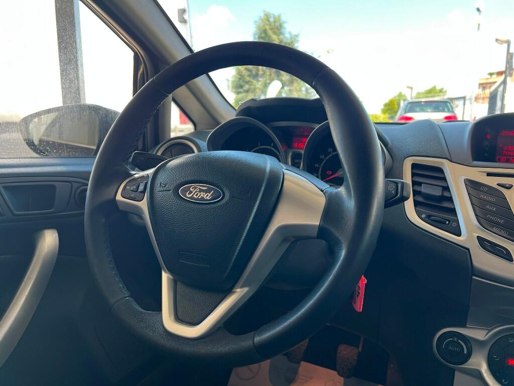 Ford Fiesta Titanium 1.4 97 CV GPL della Casa