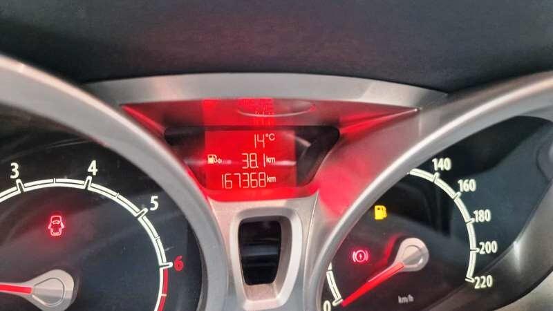 Ford Fiesta 1.2 82 CV Titanium