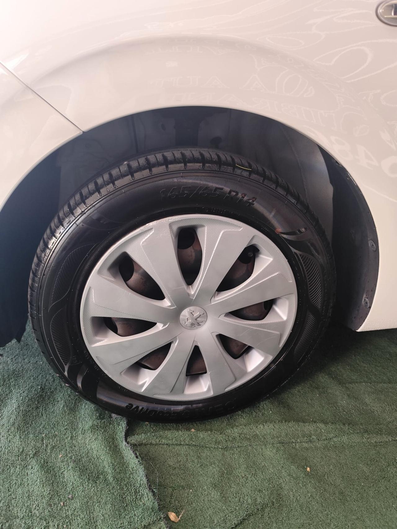 Peugeot 108 VTi 68 5 porte Allure TOP!