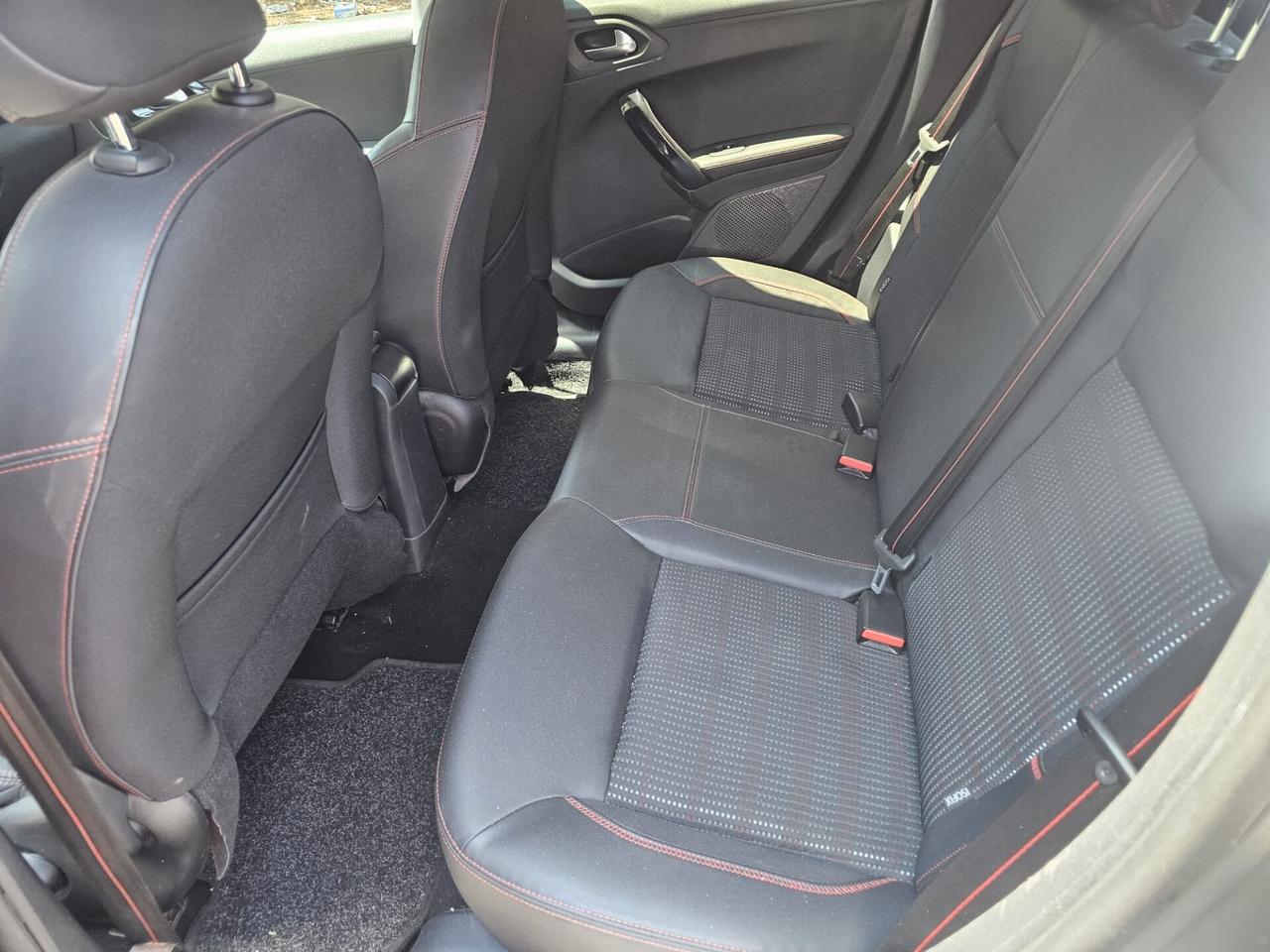 Peugeot 208 BlueHDi 75 S&S 3 porte Active