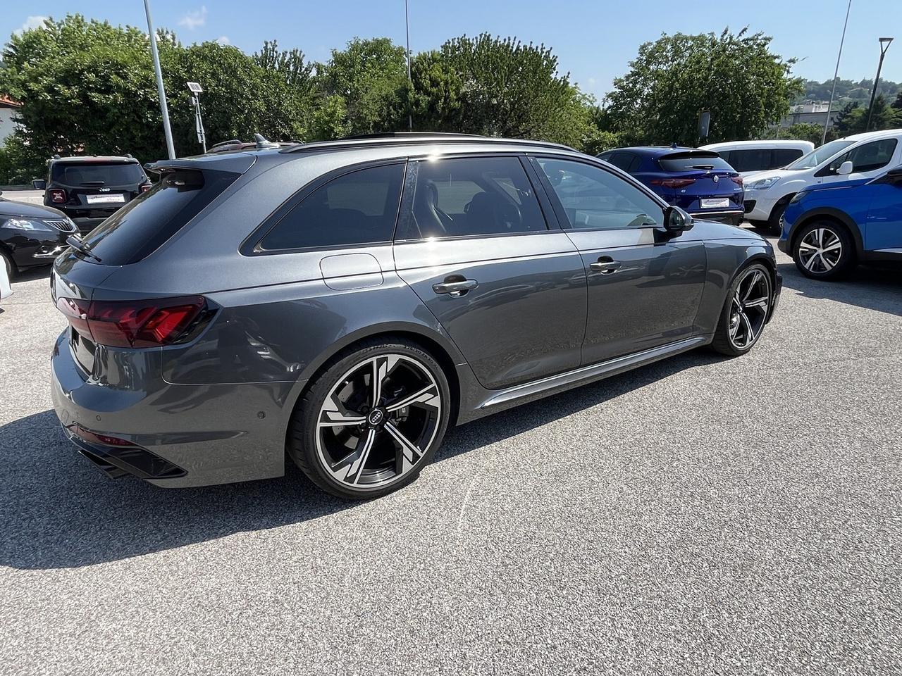 AUDI RS4 2900 TFSI 450 CV Tiptronic