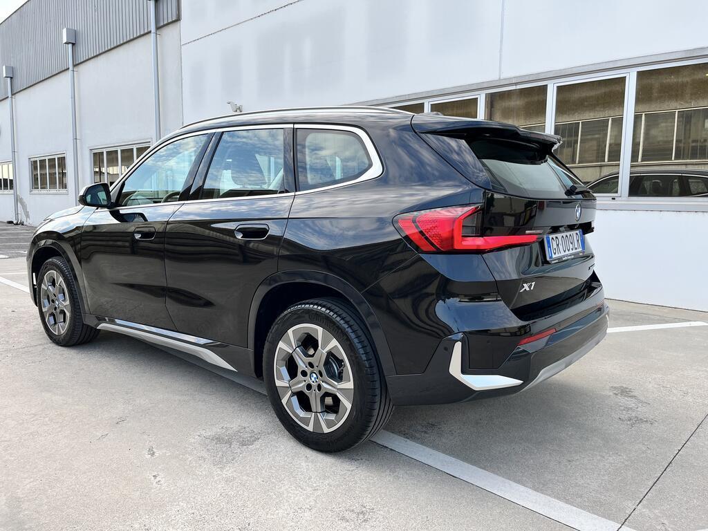 BMW X1 23 i Mild Hybrid 48V xLine xDrive DCT