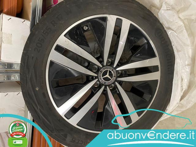 MERCEDES-BENZ A 180 Automatic Sport