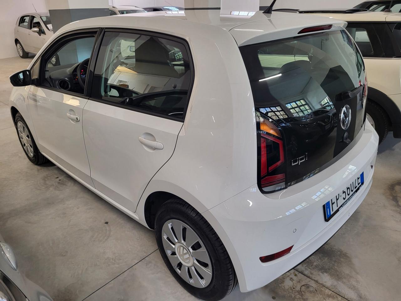 Volkswagen up! 1.0 5p. move PREZZO REALE!UNICO PROPRIETARIO!SOLO 7.000 KM! NUOVA!