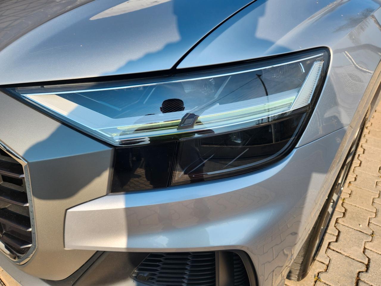 Audi A8 3.0 SLINE