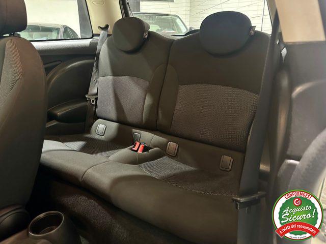 MINI One 1.6 16V One (72kW) *NEOPATENTATI*AUTOMATICO*18"*