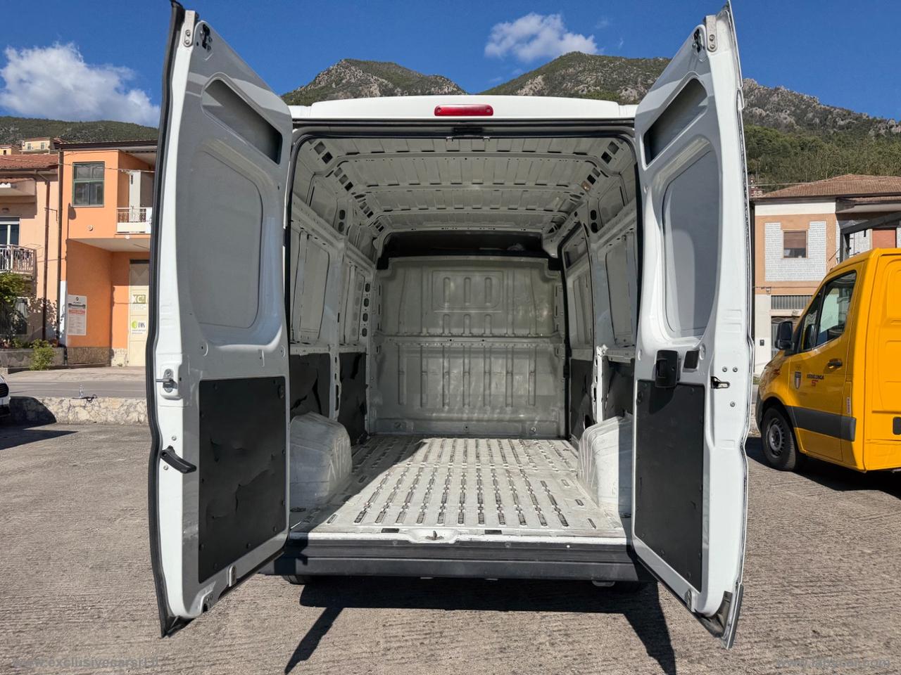 Boxer 330 BlueHDi 140 S&S PM-TM Furg.