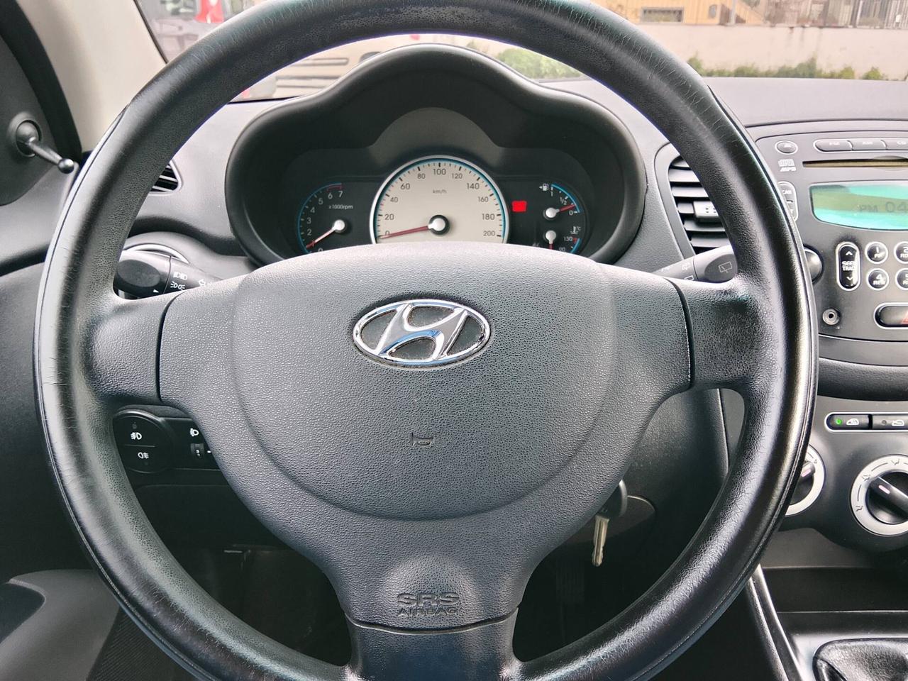 Hyundai i10 1.1 GPL CASA MADRE