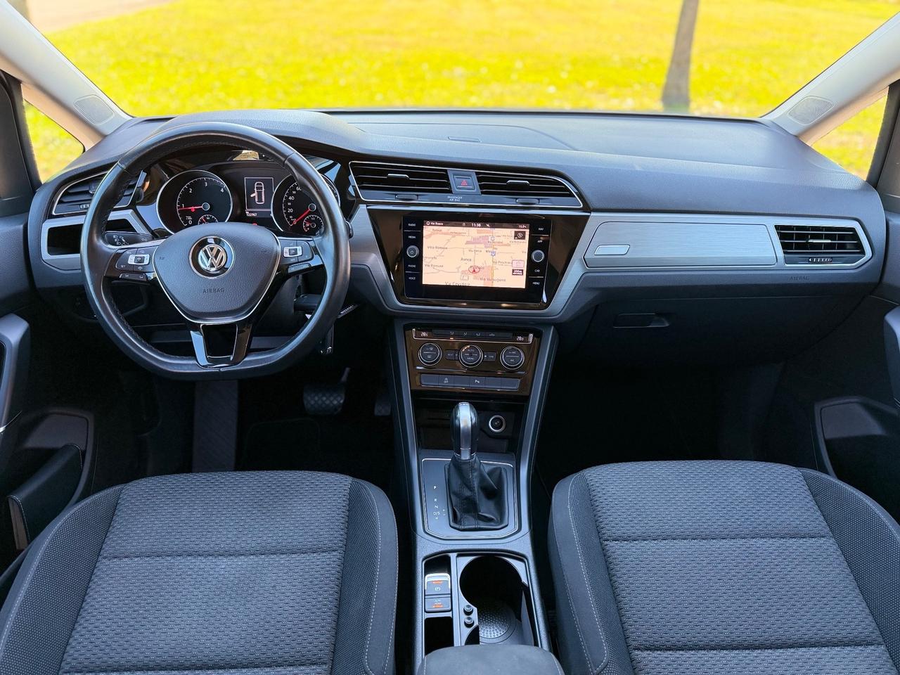 Volkswagen Touran 1.6 TDI 115 CV SCR DSG Executive BlueMotion Tech. Neopatentati