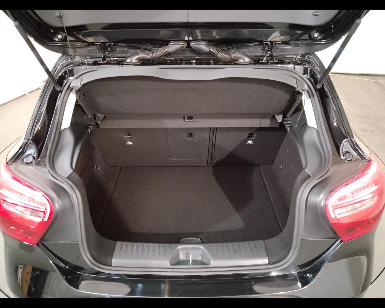 Mercedes-Benz Classe A - W176 - A 180 cdi Sport E6