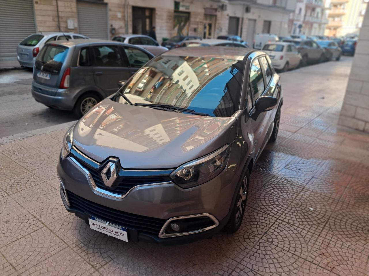 RENAULT CAPTUR 1.5 Diesel-NEOPATENTATI-NAVY-Euro8990