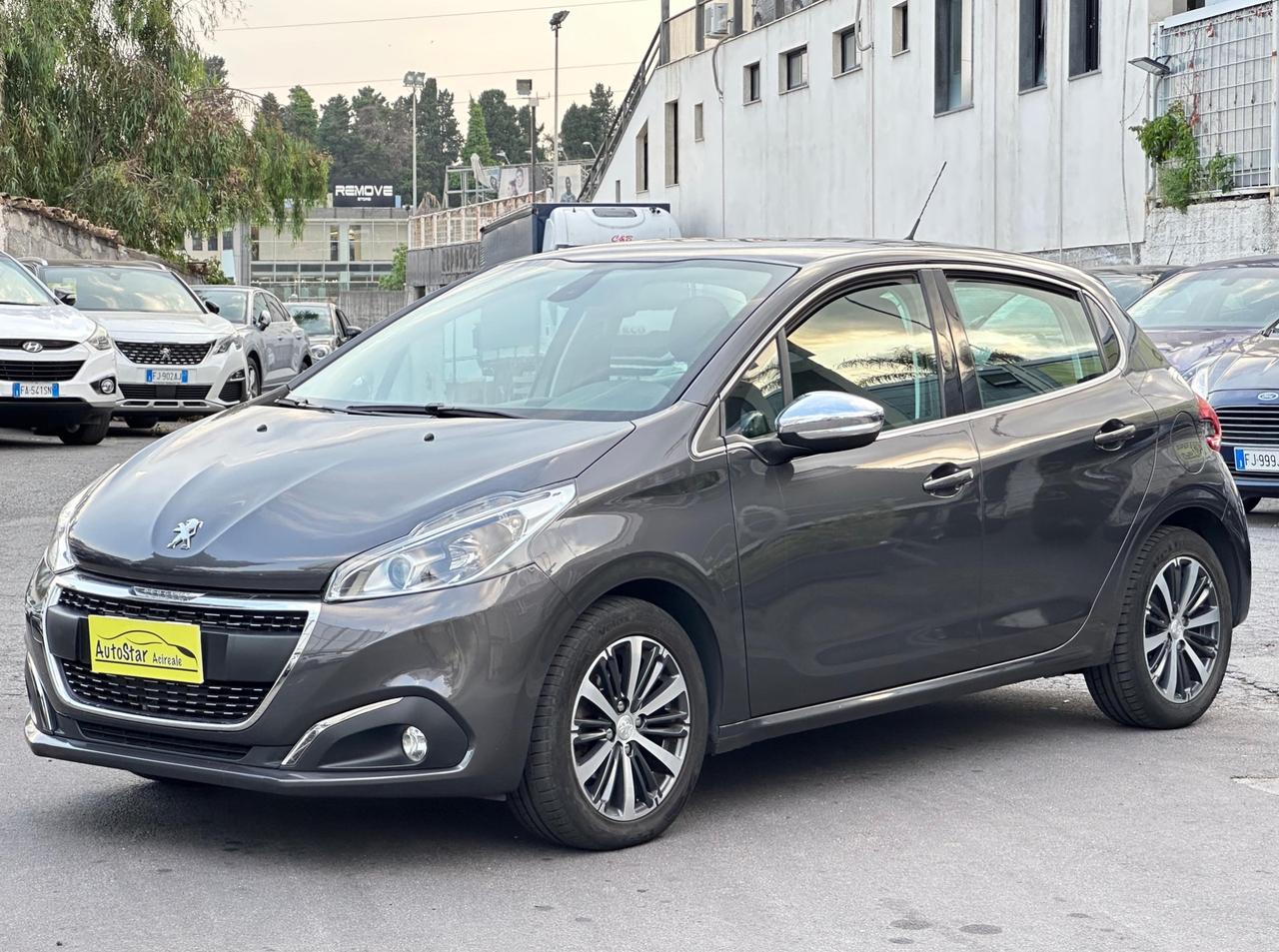 Peugeot 208 1.6 Blue-Hdi 75CV ALLURE