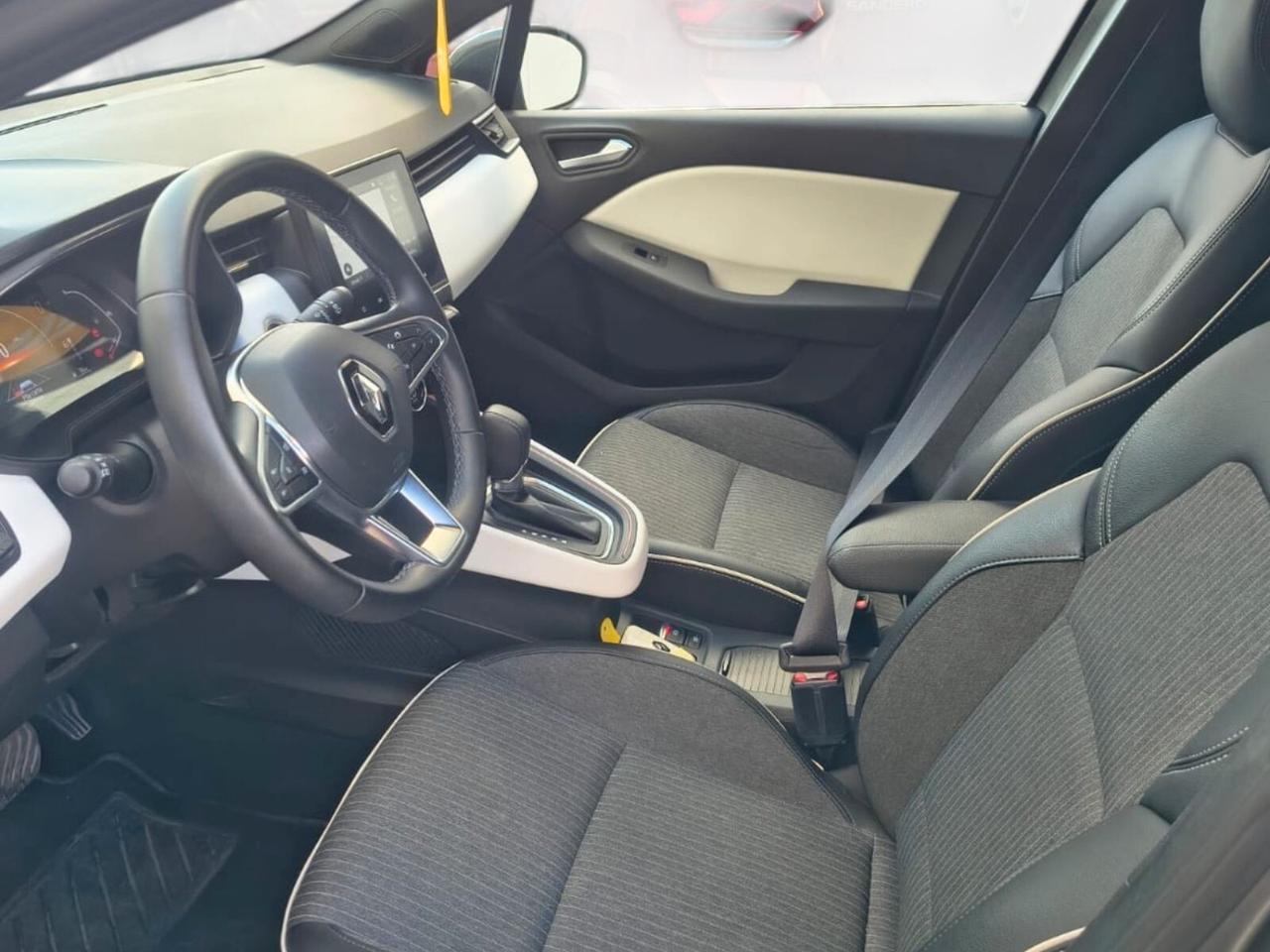 Renault Clio Full Hybrid E-Tech 145 CV 5 porte Techno
