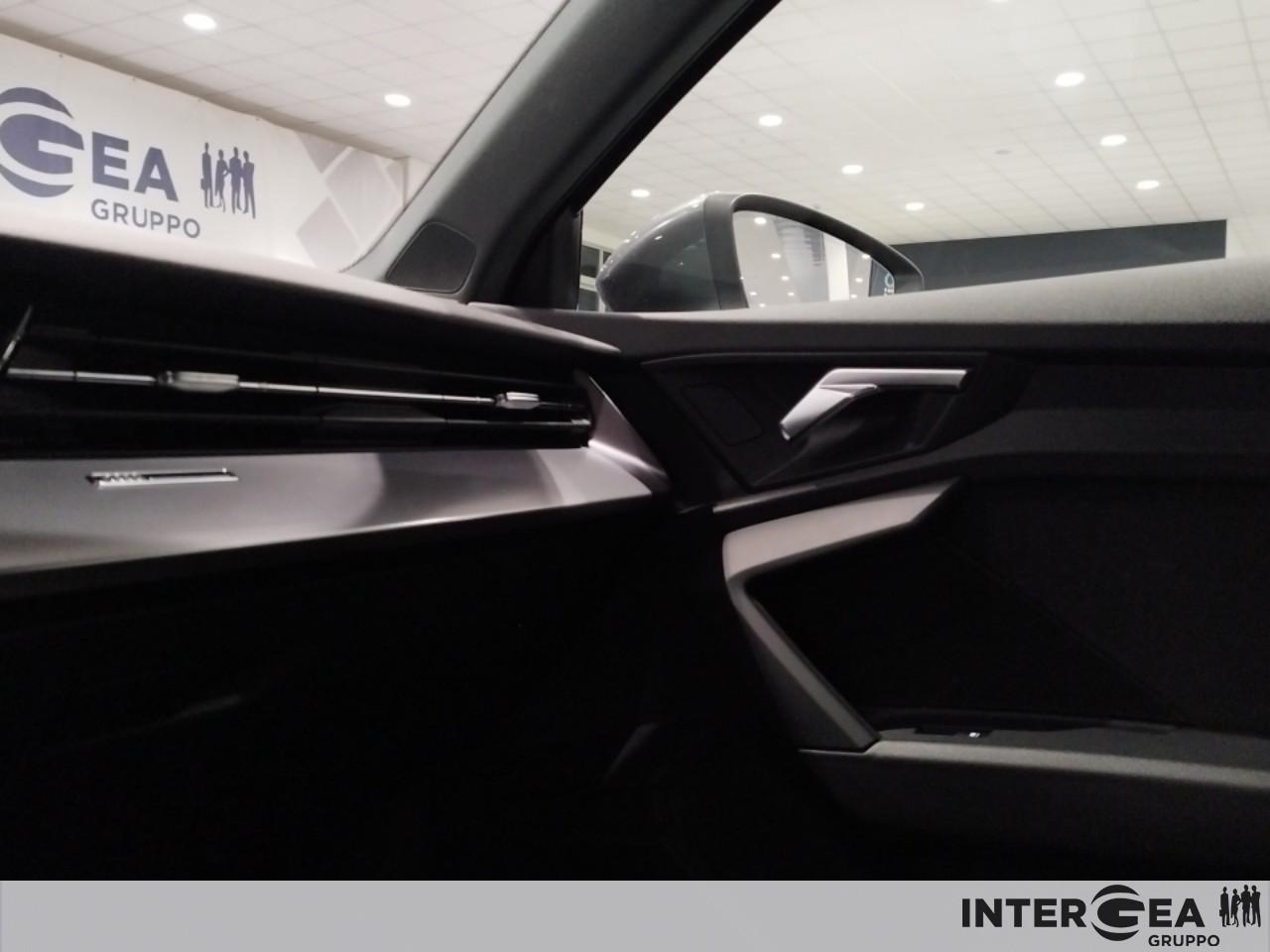 AUDI A3 Sportback 30 2.0 tdi S line edition s-tronic