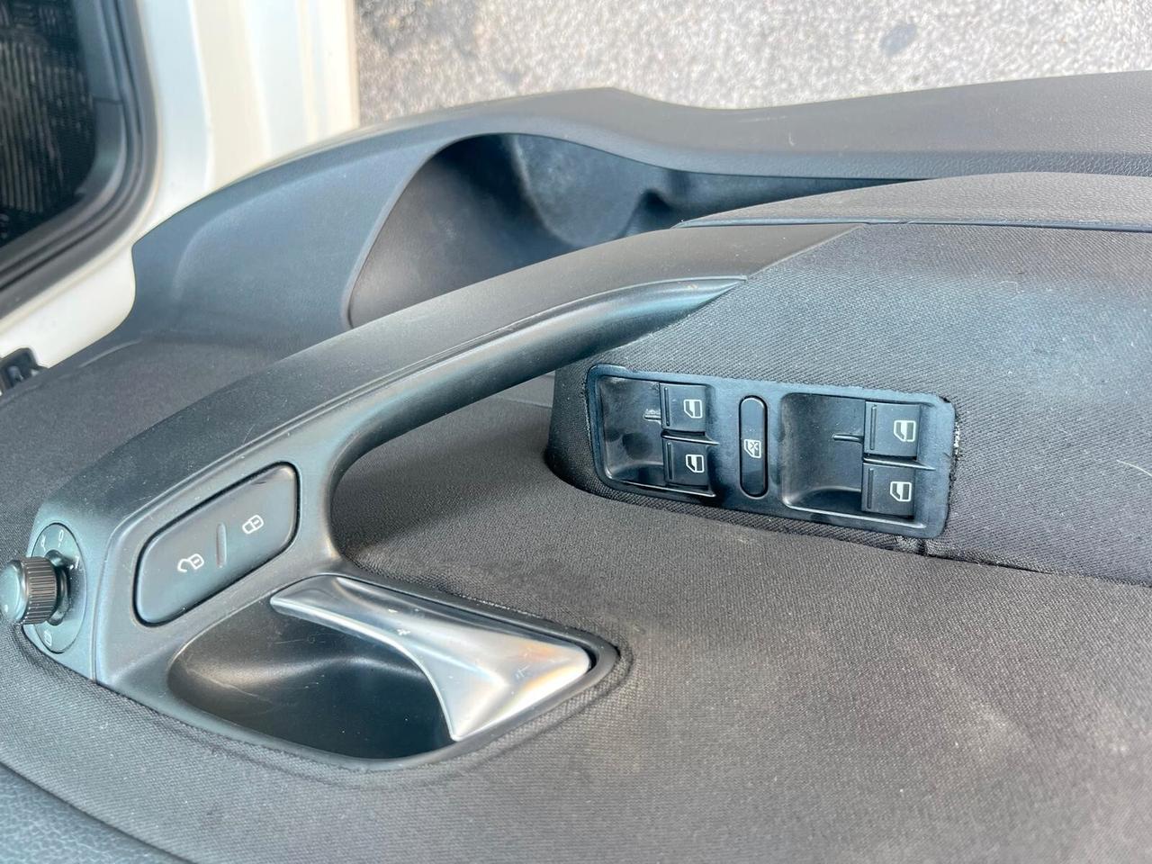 Volkswagen Polo 1.4 BENZ.5 porte Comfortline"MOTORE NUOVO FATTURATO"