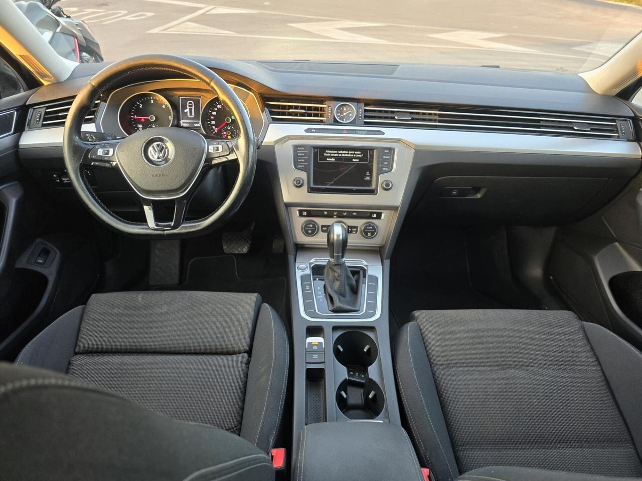 Volkswagen Passat Variant 1.6 TDI DSG Comfortline BlueMotion Tech.