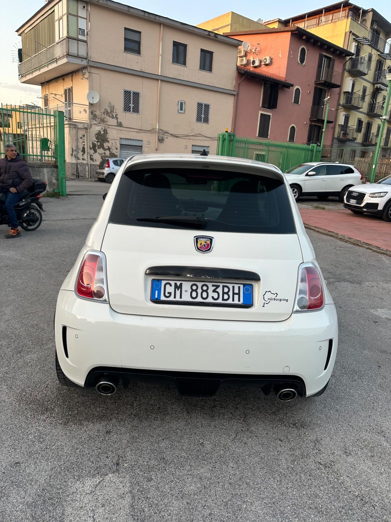 Abarth 500 C 1.4 Turbo T-Jet Custom