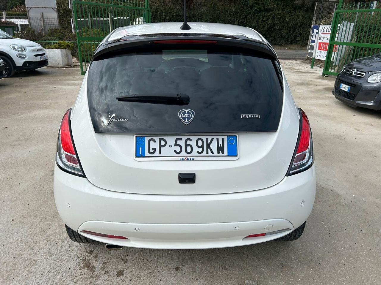 Lancia Ypsilon 1.0 FireFly 5 porte S&S Hybrid Gold
