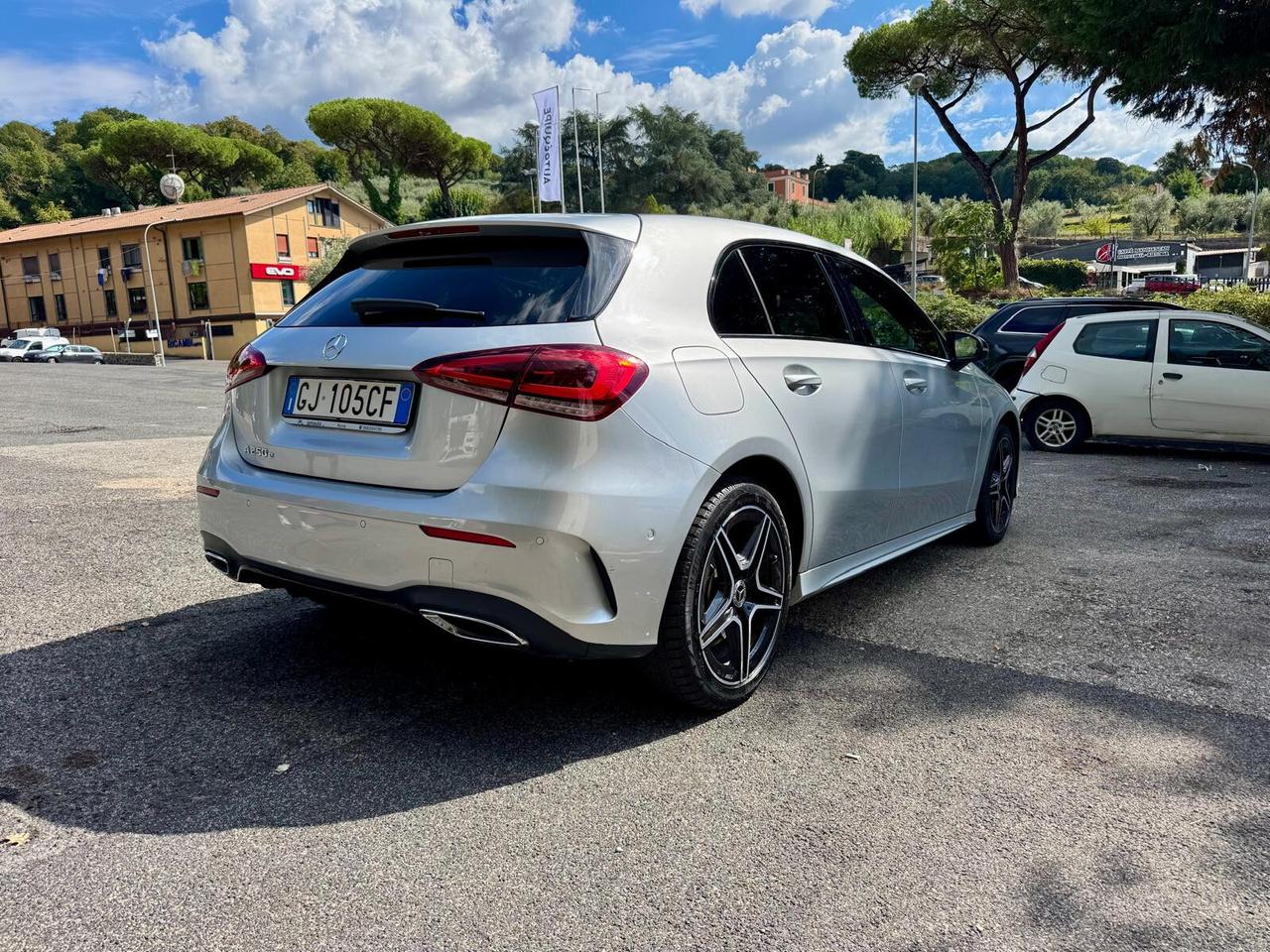 Mercedes A 250e Premium AMG 218CV | Tetto | 18" | Pelle/Alcantara | 57.000 KM