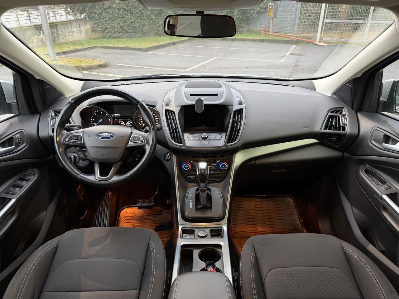 Ford Kuga 1.5 TDCI 120 CV S&S 2WD ST-Line Business