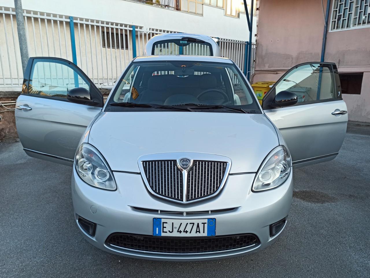 Lancia Ypsilon 1.2 69 CV Diva