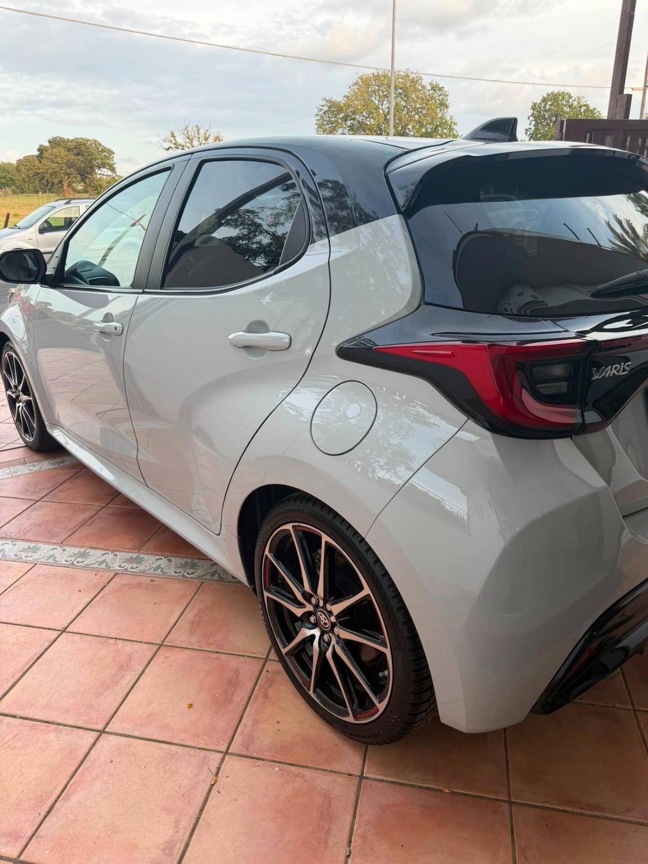 Toyota Yaris 1.5 Hybrid 5 porte GR Sport