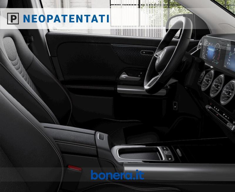 Mercedes GLA 180 180 Progressive Advanced Plus 7G-DCT