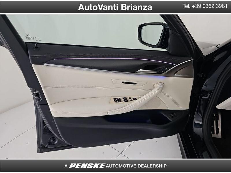 BMW Serie 5 520d Touring mhev 48V xdrive Msport auto