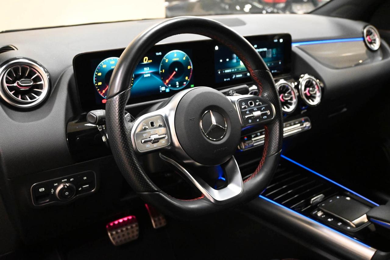 MERCEDES GLA (H247) GLA 200 d Automati...