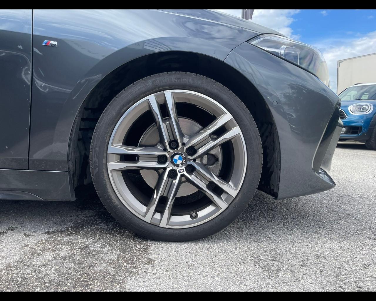 BMW Serie 1 (F40) - 118d 5p. Msport